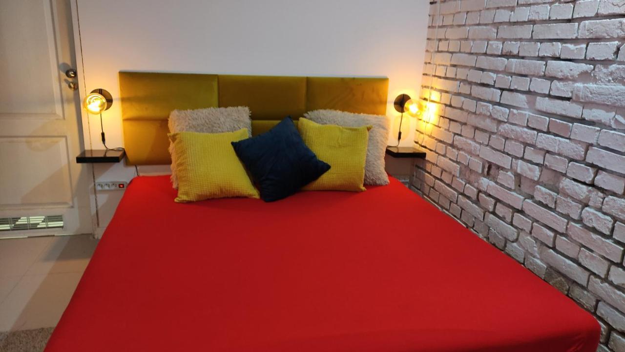 كراكوفيا Cosy Dungeon Double Room With Ac المظهر الخارجي الصورة