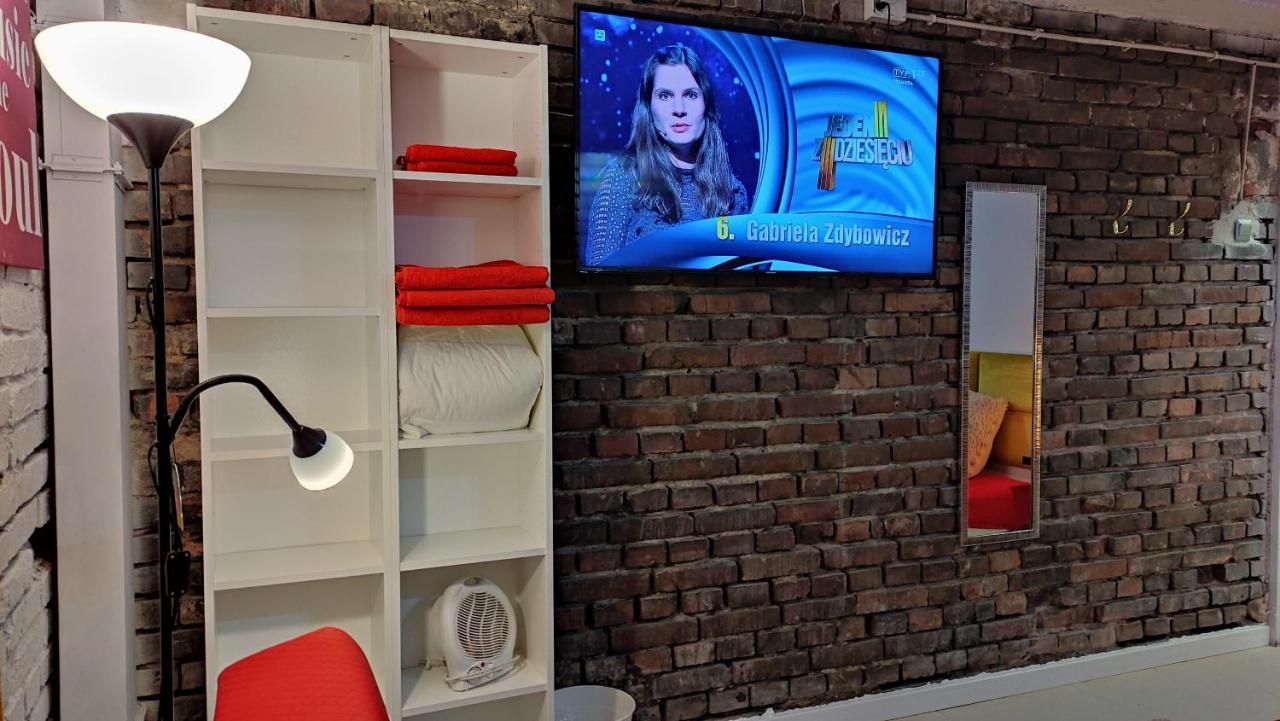 كراكوفيا Cosy Dungeon Double Room With Ac المظهر الخارجي الصورة